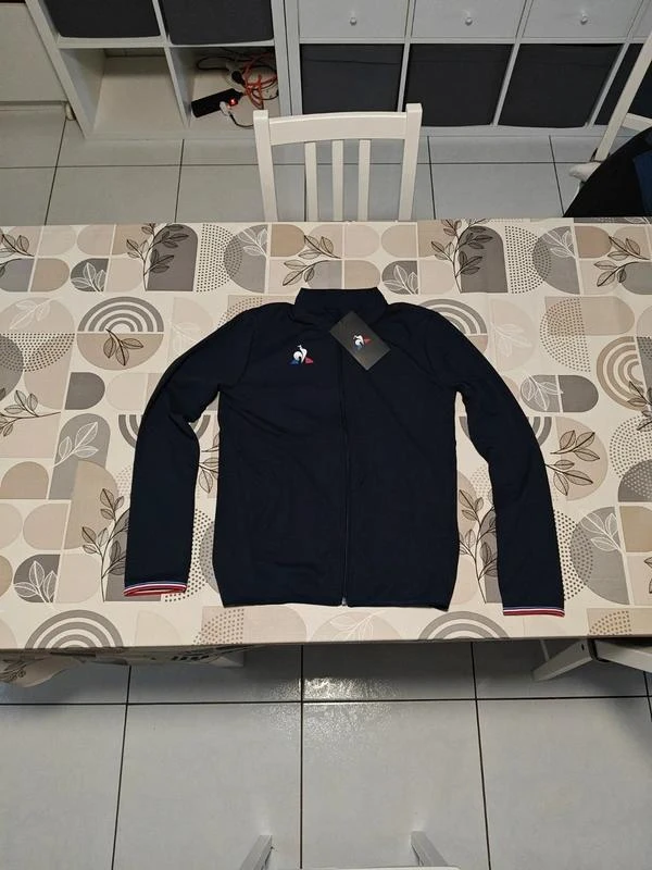 Veste Le coque sportif taille 14 ans